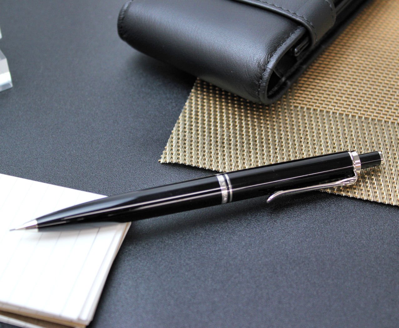 ペリカン スーベレーン D405 ペンシル 0.7㎜ 楽天市場】名入れ ペンシル PELIKAN 0.7mm スーベレーン D405